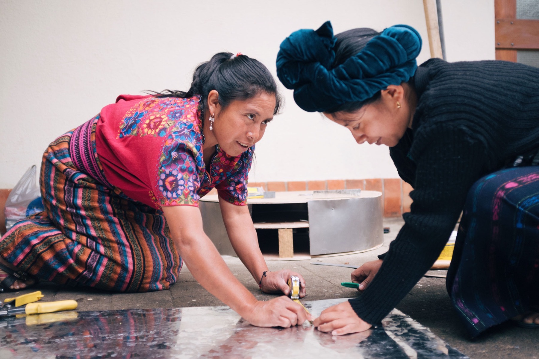 Local and visiting collaborators working side by side